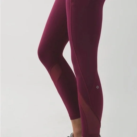 Lululemon Inspire Tight I (Mesh)
Dashing Purple size 4 - Picture 4 of 12